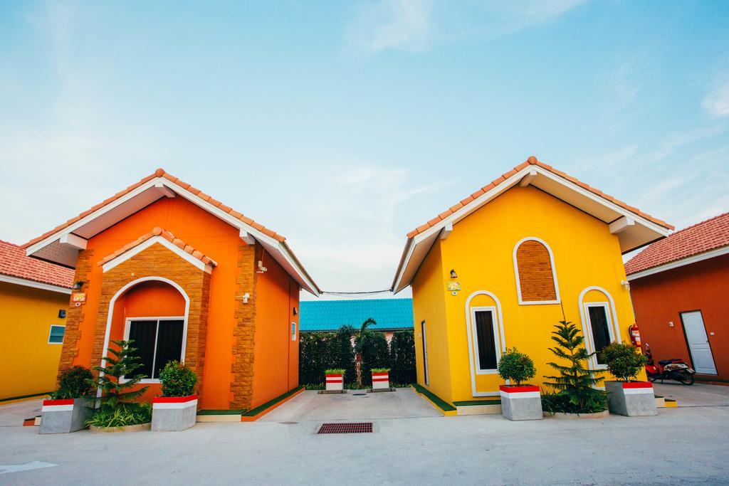 Windsor Resort Lopburi Exterior photo